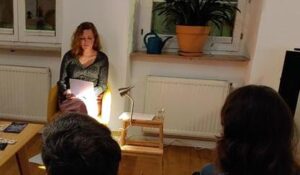 Mehr über den Artikel erfahren G7-LiteraturGipfel startet furios mit Lyrik, Kurzprosa und einer Überraschung!